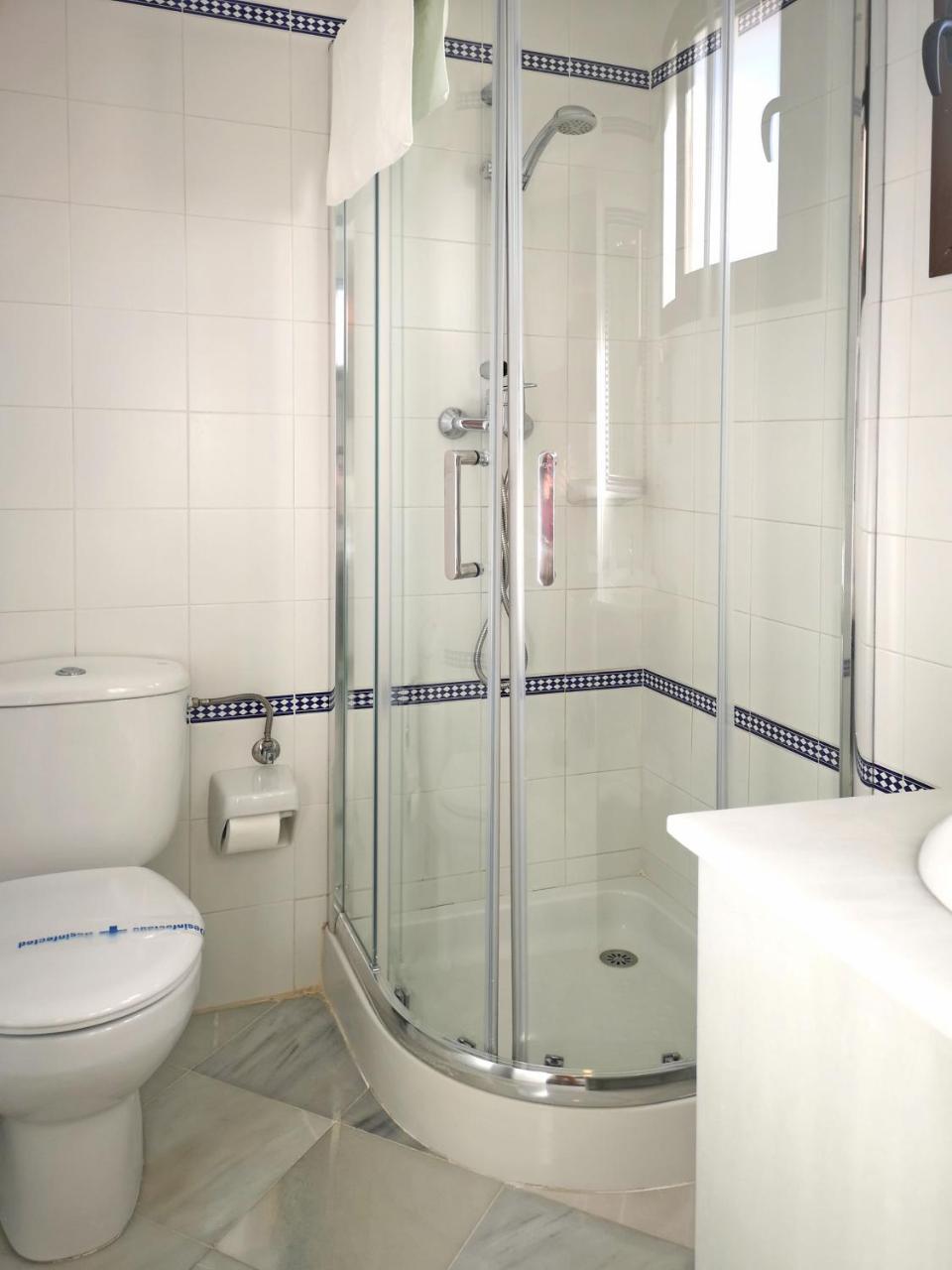 Hostal Bodega Conil De La Frontera Dış mekan fotoğraf