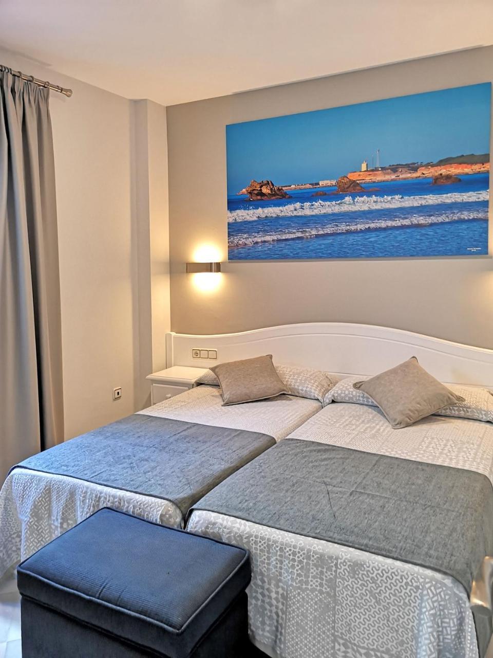 Hostal Bodega Conil De La Frontera Dış mekan fotoğraf