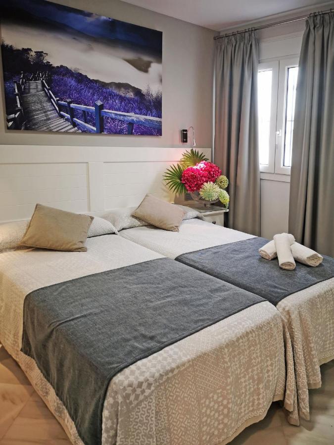 Hostal Bodega Conil De La Frontera Dış mekan fotoğraf